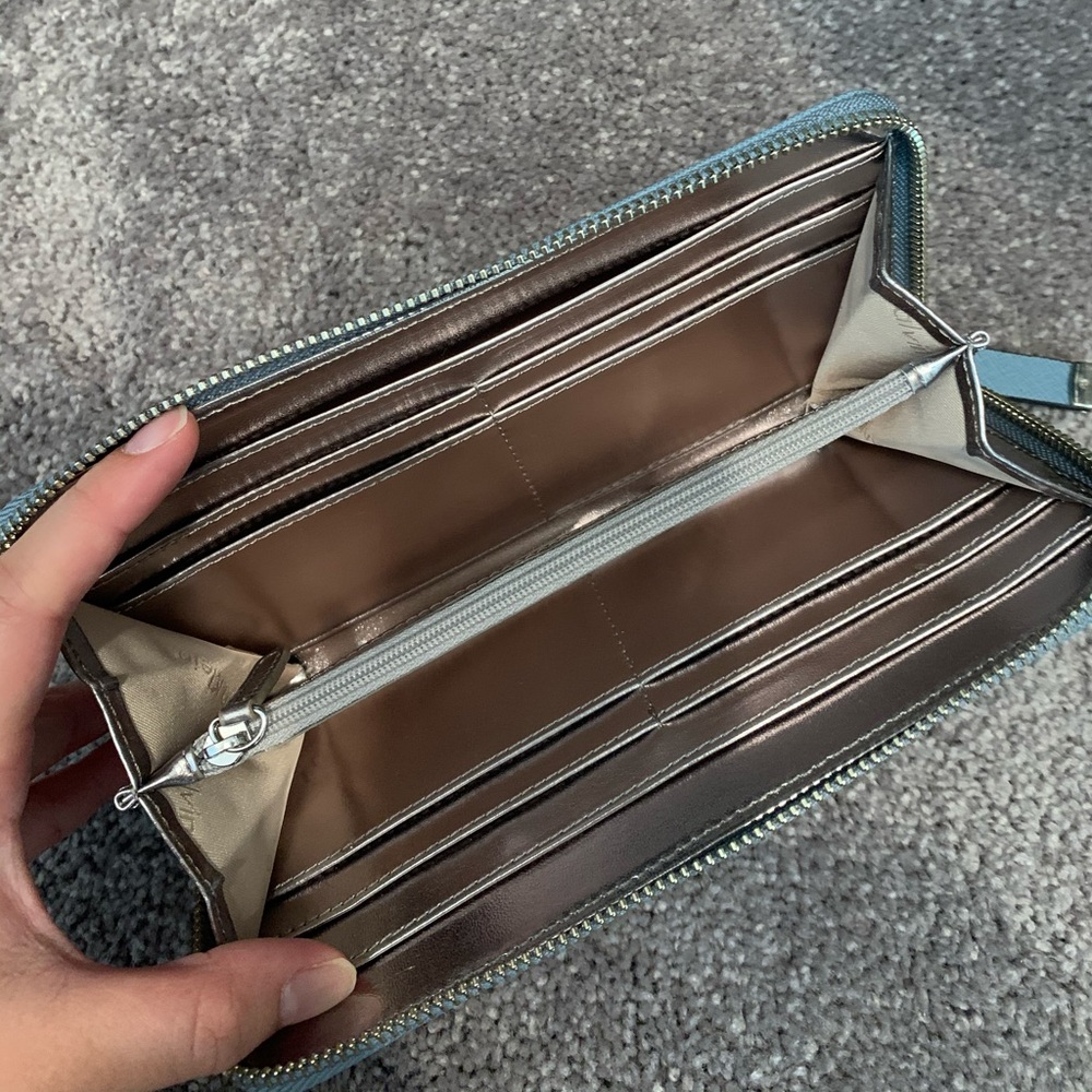 Calvin Klein Wallet - Picture 3 of 3